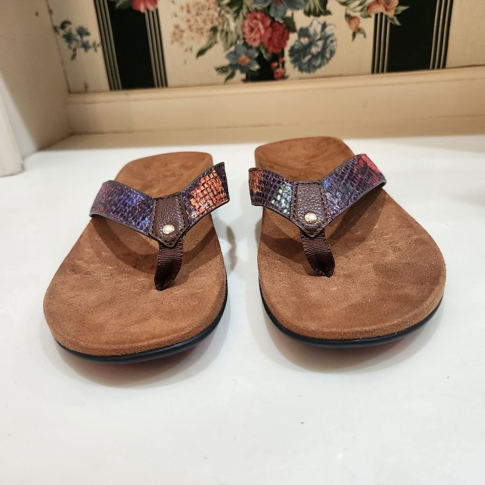Vionic Multi-Colored Snake Skin Pattern Sz 7 Sand… - image 3